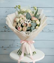 Букет цветов из:  Розы и Лизиантусы в Гайны