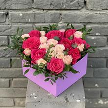 Цветочная композиция из Розы в коробке в Гайны