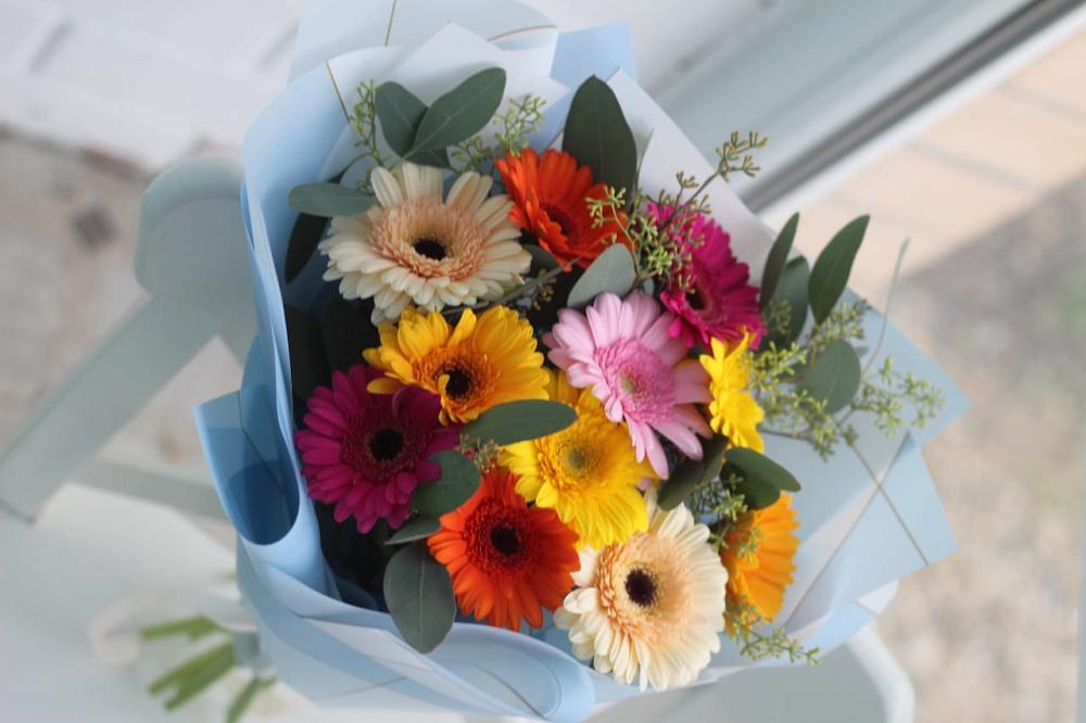 Букет цветов из: Герберы в Гайны