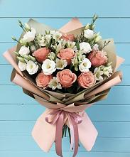 Букет цветов из:  Розы, Альстромерии и Лизиантусы в Гайны