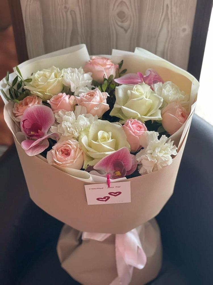 Букет цветов из: Орхидеи, Розы и Гвоздики в Гайны