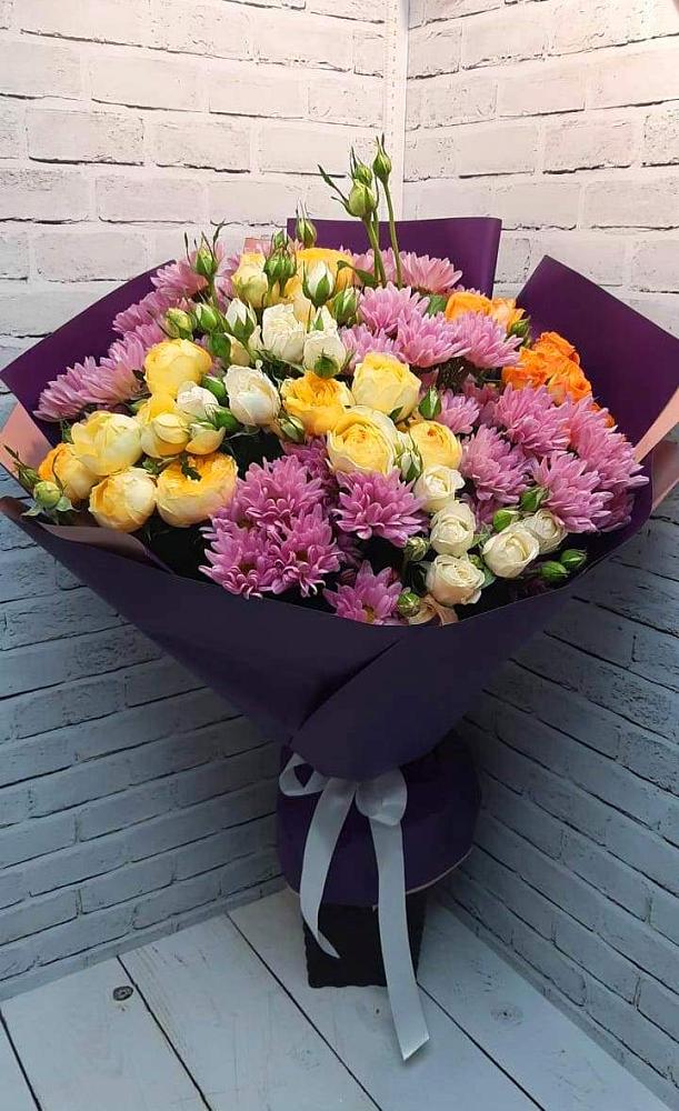 Букет цветов из: Хризантемы и Розы в Гайны