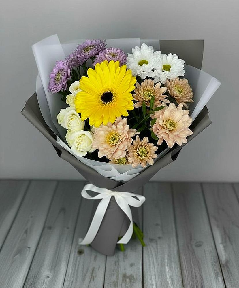 Букет цветов из: Розы, Герберы и Хризантемы в Гайны