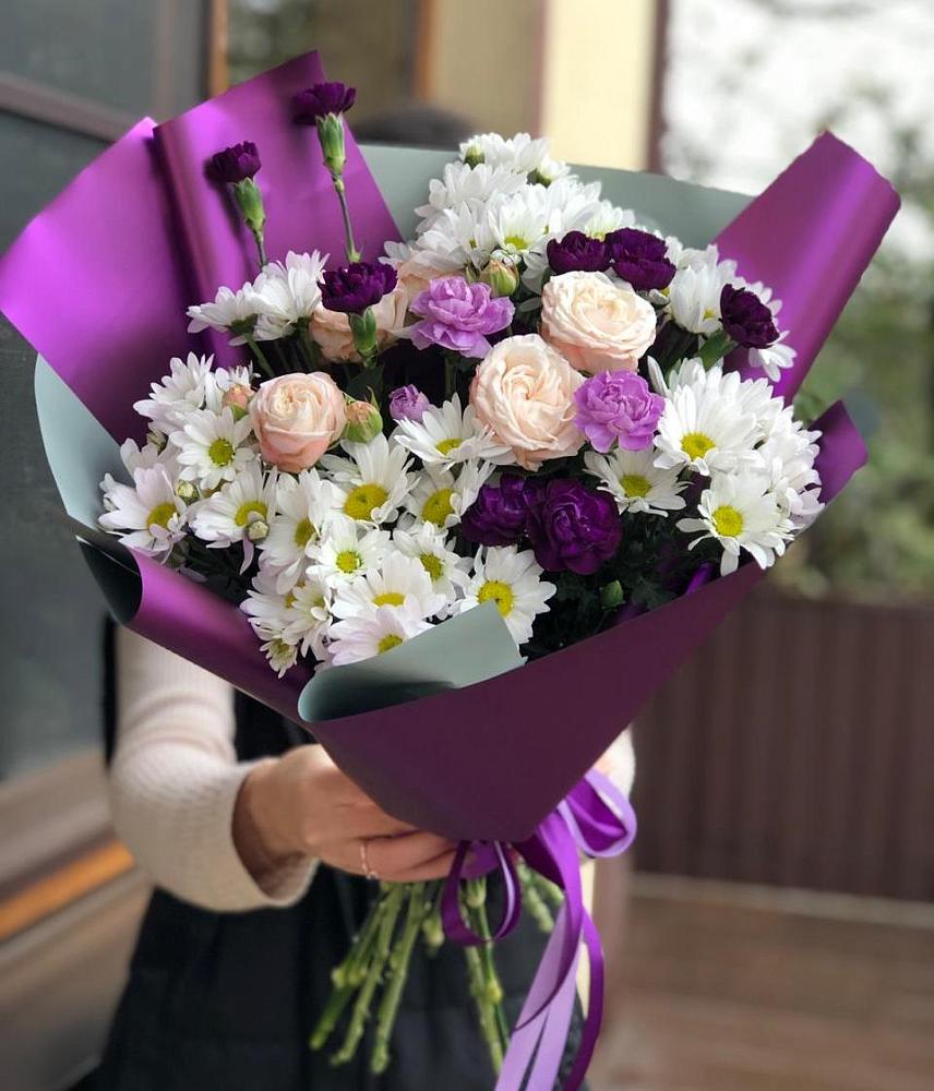 Букет цветов из: Хризантемы, Гвоздики и Розы в Гайны