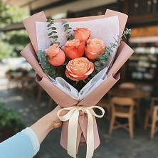 Букет цветов из:  Розы в Гайны