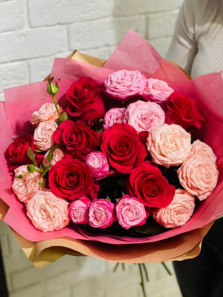 Букет цветов из: Розы в Гайны