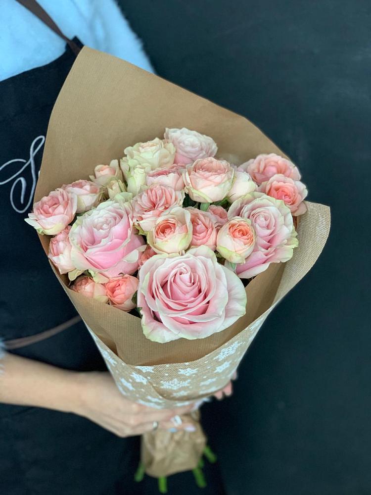 Букет цветов из: Хризантемы и Розы в Гайны