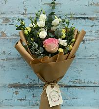 Букет цветов из:  Розы и Лизиантусы в Гайны
