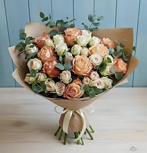 Букет цветов из:  Альстромерии и Розы в Гайны