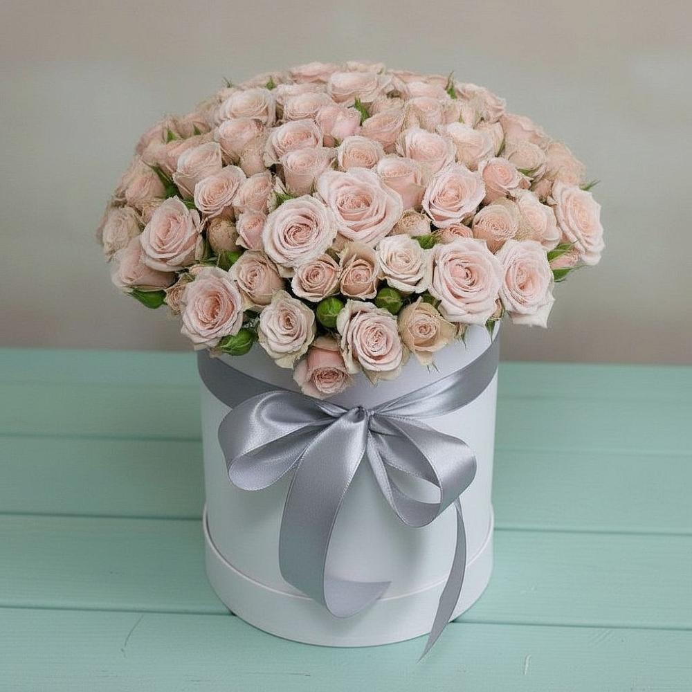 Цветочная композиция из Розы в шляпной коробке в Гайны